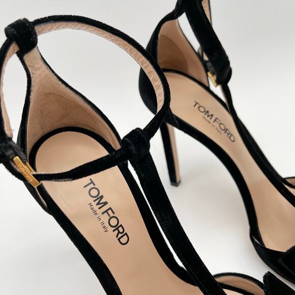 TOM FORD | Velvet Brigitte Sandal in Black T-Strap Open Toe Bow Heels 40 / 8.5 - Picture 5 of 16
